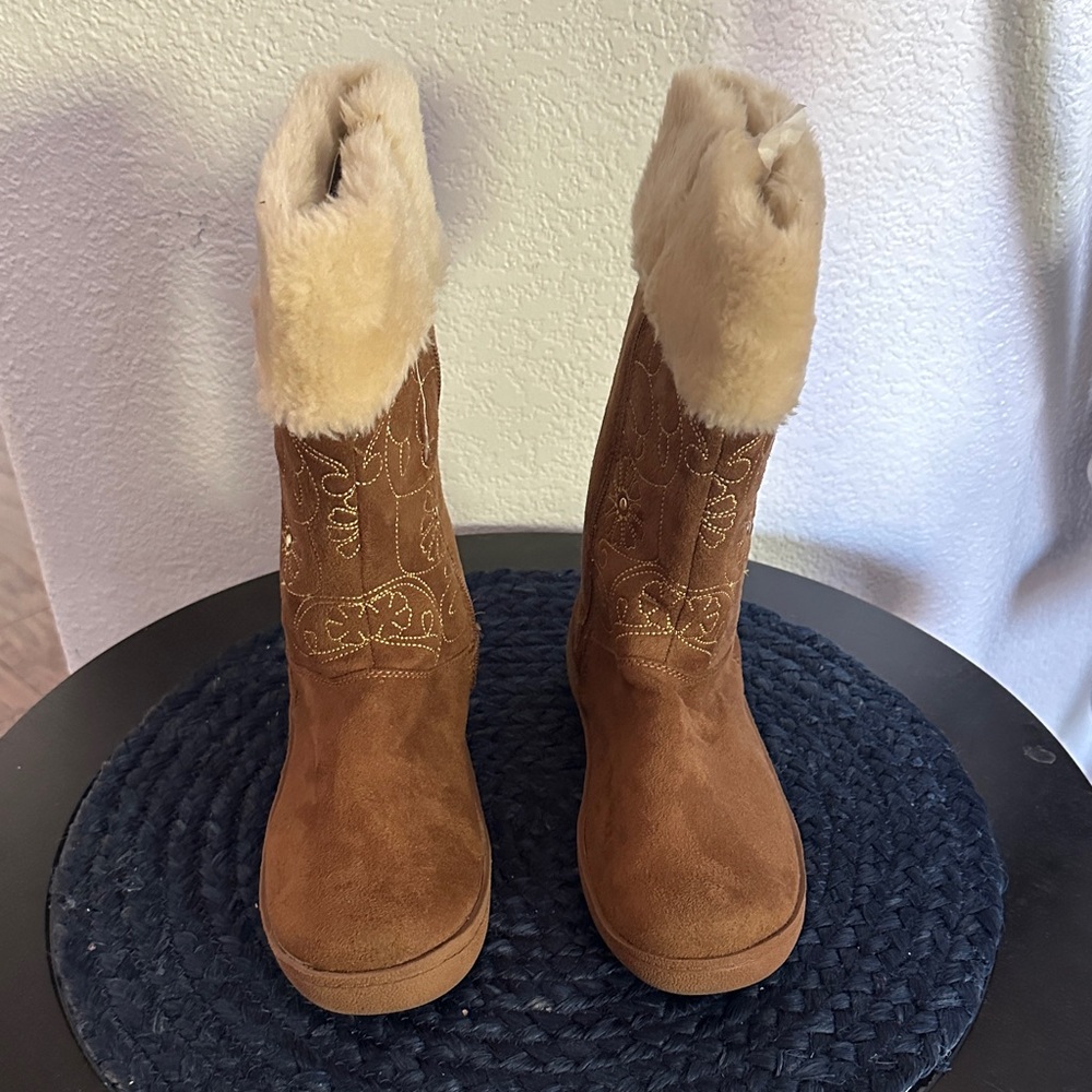 Brown Suede Fur-Lined Boots women’s Size 6